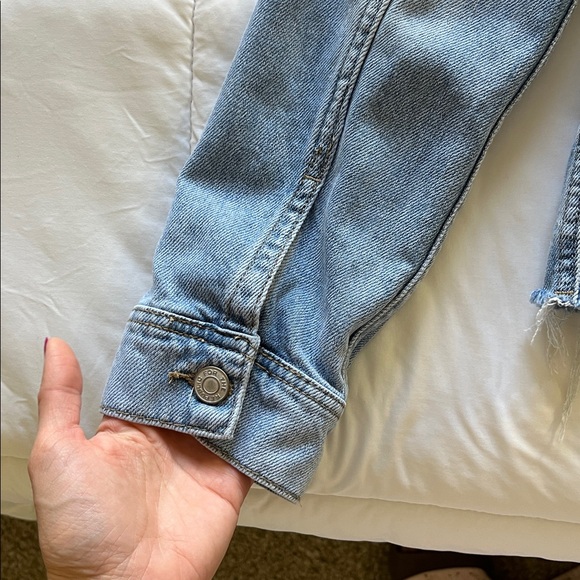 For the republic denim jacket - Picture 7 of 8